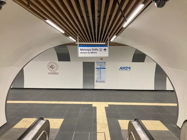 istanbul-icin-calisanlar-var-ibbnin-yapmaktan-vazgectigi-basaksehir-kayasehir-metro-hattini-bakanlik-tamamladi-1680156327657.jpg İstanbul için çalışanlar var! İBB'nin yapmaktan vazgeçtiği Başakşehir-Kayaşehir Metro Hattı'nı bakanlık tamamladı-7