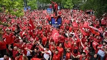 Dortmund kırmızıya boyandı! Türk taraftarlar EURO 2024 coşkusunu yürüyüş etkinliğinde birlikte yaşadı