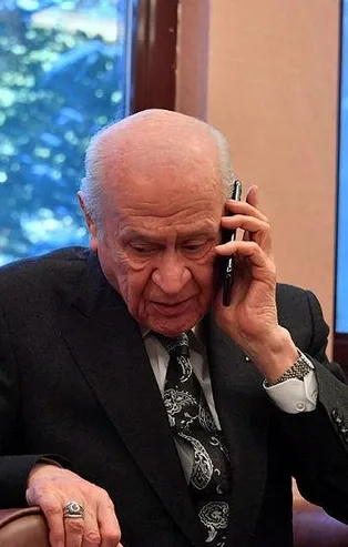 Son dakika: MHP Genel Başkanı Bahçeli, Başkan Erdoğan'ı arayarak "geçmiş olsun" dileğinde bulundu