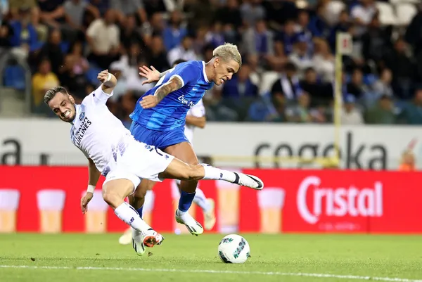 uefa-konferans-liginde-temsilcimiz-adana-demirspor-zorlu-genk-deplasmaninda-2-1-maglup-oldu-1692911192181.jpg UEFA Konferans Ligi'nde temsilcimiz Adana Demirspor, zorlu Genk deplasmanında 2-1 mağlup oldu-2