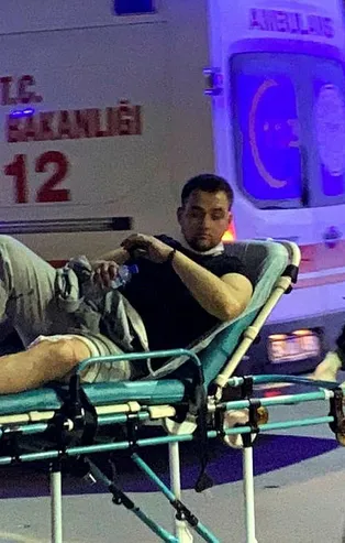 Kısıtlamada silahla vurulan gençten pes dedirten hareket! 'Çek çek habere yolla'