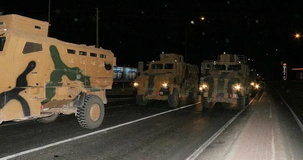 Şanlıurfa'da Suriye sınırına askeri sevkiyat-3