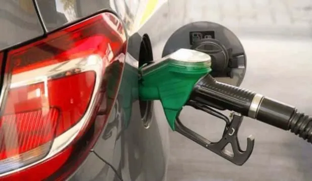 benzin-ve-motorine-zam-geldi-mi-20-kasim-benzin-litre-fiyati-kac-tl-opet-bp-shell-istanbul-ankara-izmir-yeni-benzin-dizel-litre-fiyatlari-ne-kadar-1637315273565.jpg 20 Kasım Opet, BP, Shell İstanbul, Ankara, İzmir benzin ve motorin fiyatları kaç TL? Benzin ve motorin ne kadar oldu?-3