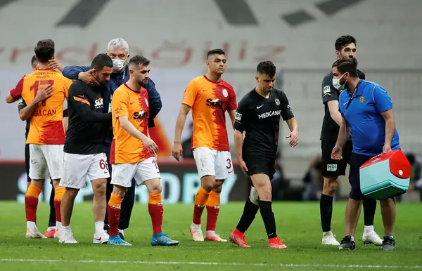 galatasaray-3-1-helenex-yeni-malatyaspor-mac-ozeti-1621107956300.jpg