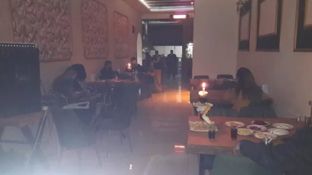 sok-goruntuler-yardim-dernegini-gazinoya-cevirdiler-1608470324858.jpg Şok görüntüler! Yardım derneği görünümlü gazino...-2
