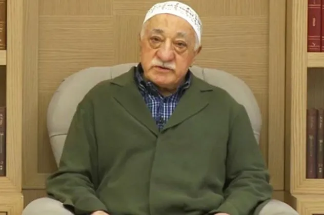 FETÖ ihanete böyle hazırlandı! Gülen'in konuşmalarındaki subliminal darbe mesajları