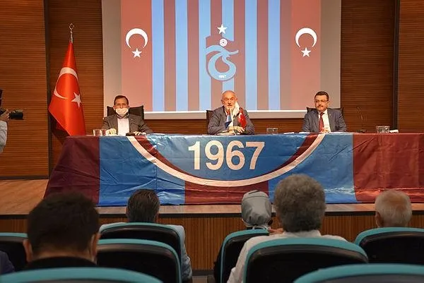 trabzonspor-camiasi-hakem-hatalarina-karsi-harekete-gecti-1592763756490.jpeg Trabzonspor camiası hakem hatalarına karşı harekete geçti!-2