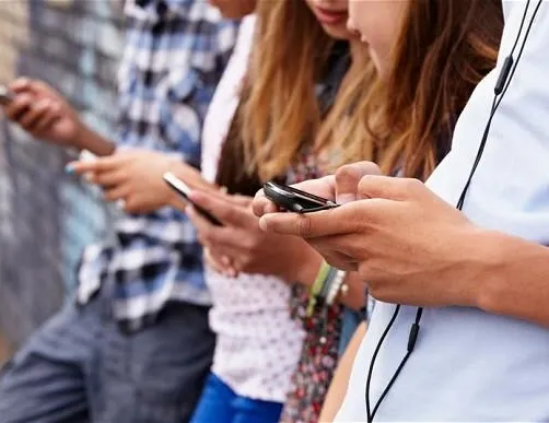 Wattpad gençlerin geleceğini tehdit ediyor!