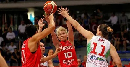 A Milli Kadın Basketbol Takımı, galibiyetle veda etti | Macaristan - Türkiye: 58-59