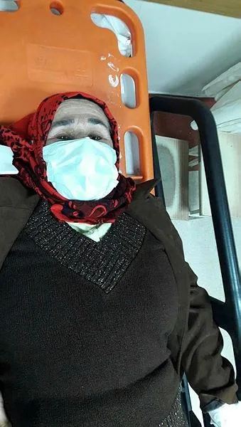 aydinda-sokak-kopeklerinin-saldirisina-ugrayan-yasli-kadin-hastanelik-oldu-1642282703229.jpeg Aydın'da sokak köpeklerinin saldırısına uğrayan yaşlı kadın hastanelik oldu!-2