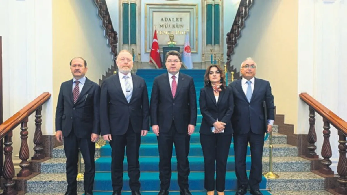 "Terörsüz Türkiye" zirvesi! Bakan Tunç ile DEM Parti heyeti görüştü