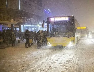 İstanbul’u beklenen Aybar kar fırtınası vurdu