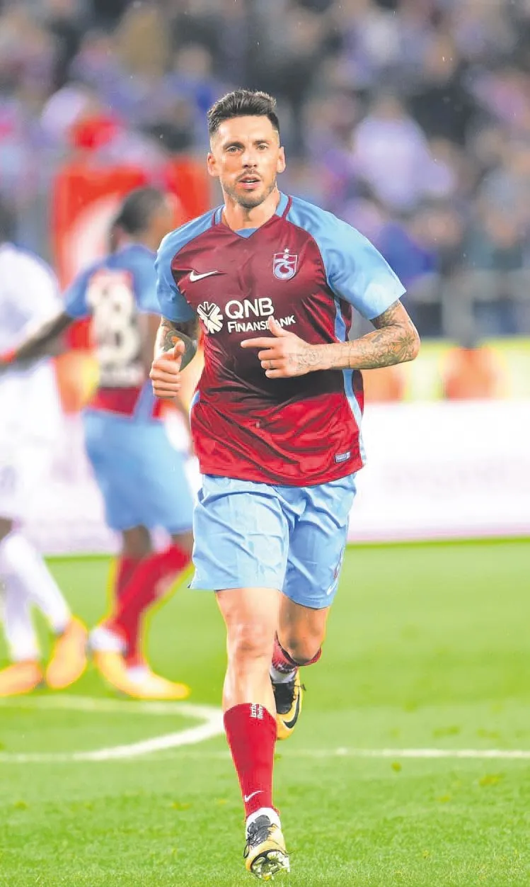 Osmanlı maçı öncesi Jose Sosa şoku