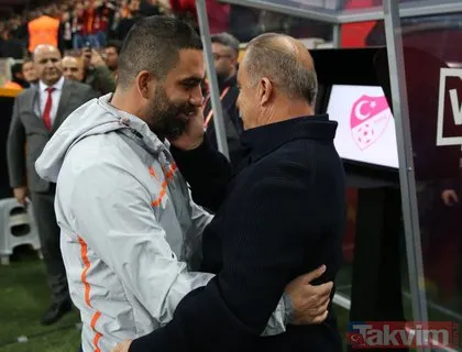Galatasaray-Başakşehir maçında Fatih Terim’in elini öpmüştü! Arda Turan ilk kez konuştu...