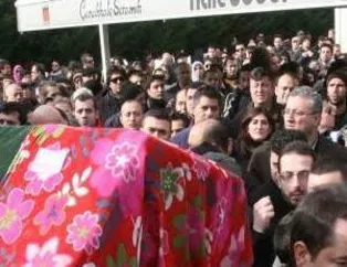 Defne Joy Foster'ın cenazesinden kareler