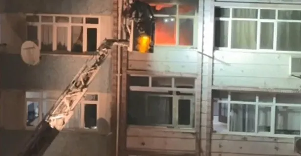 Fatih'te yanan evden kadın cesedi çıktı: Eşini öldürdüğü iddia edilen koca gözaltında