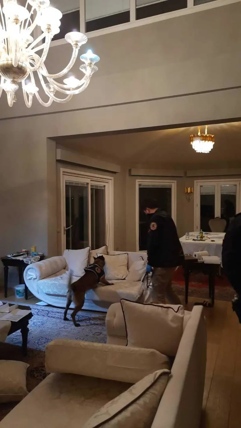 uyusturucu-kacakcisi-urfi-cetinkaya-cezaevinde-oldu-20-milyar-tllik-suc-serveti-yakalandigi-operasyon-1726829960364.jpeg Urfi Çetinkaya'nın yakalandığı operasyon (Takvim.com.tr Fotoğraf Arşivi)