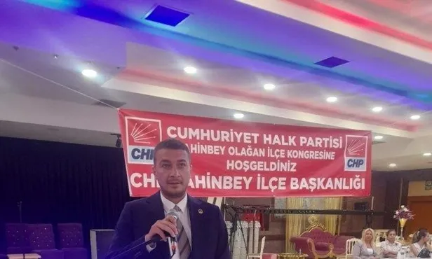 1695875847302.jpeg CHP kongrelerinde sular durulmuyor! Başkan neredeyse tüm sülalesini delege yaptı! İstifalar peş peşe geldi-2