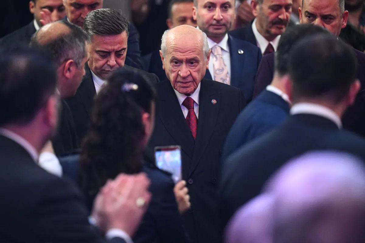 mhp-genel-baskani-devlet-bahceliden-bir-kez-daha-terorsuz-turkiye-cikisi-elimizi-degil-bedenimizi-tasin-altina-1779558387357.jpeg MHP Genel Başkanı Devlet Bahçeli'den bir kez daha Terörsüz Türkiye çıkışı: Elimizi değil bedenimizi taşın altına koyduk-3