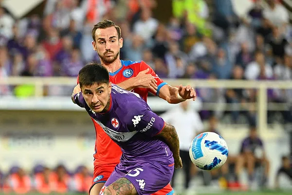 fatih-terimin-fiorentinasindan-galatasaraya-erick-pulgar-salvosu-1643793733715.jpg Fatih Terim'in Fiorentina'sından Galatasaray'a Erick Pulgar salvosu!-2