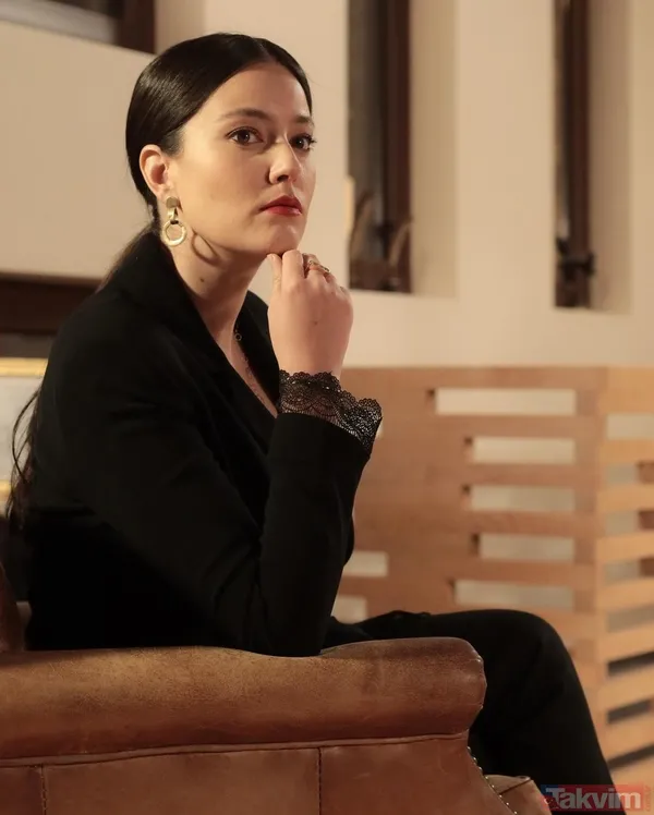 Eşkıya Dünyaya Hükümdar Olmaz’ın Bahar’ı Pelin Akil EDHO’ya bakın nasıl veda etti! ‘Karizmatik parterim Oktay Kaynarca…’ - 11