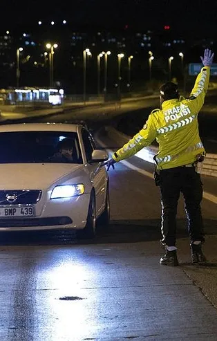 Son dakika: İstanbul'da sokağa çıkma kısıtlamasına uymayanlara ceza