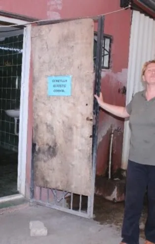 İzmir'de esnaflar tuvalet zammına isyan etti