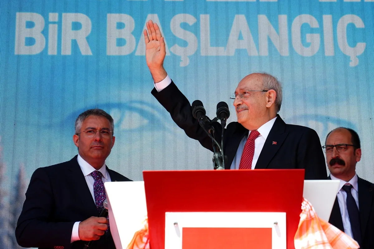 kilicdaroglu-feto-ajanlari-dedi-silivri-sozcusu-eyvah-eyvah-cekti-ozgur-ozel-ve-ekibi-chpden-ihrac-edilebilir-1780213327898.jpeg Kılıçdaroğlu "FETÖ ajanları" dedi... Silivri 'SÖZCÜ'sü "Eyvah eyvah" çekti: "Özgür Özel ve ekibi CHP'den ihraç edilebilir"-4