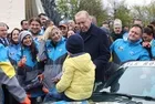 Külliye önünde renkli buluşma: Başkan Erdoğan İpek Yolu Rallisi katılımcılarıyla bir araya geldi