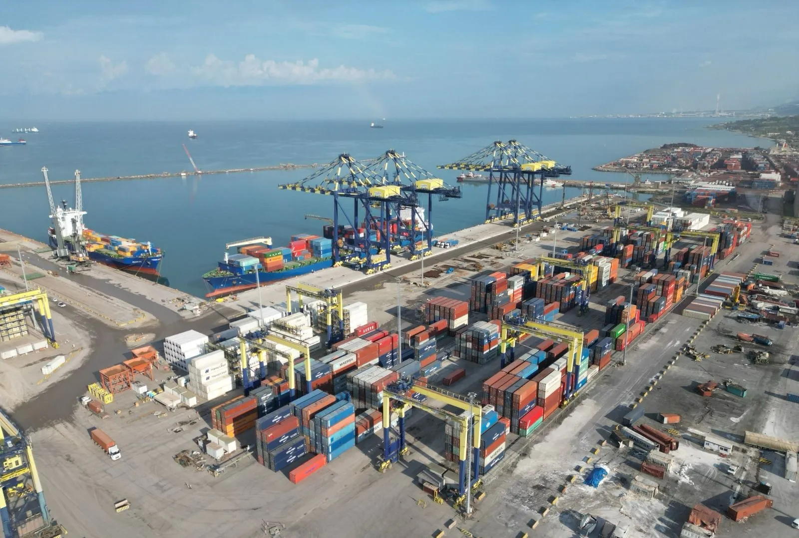 Bakan açıkladı! Limanlarda rekor