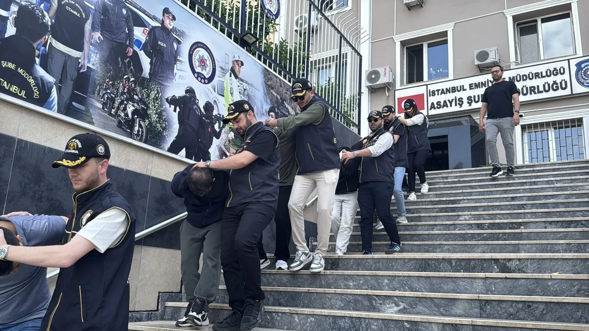 İstanbul'da üniversite spor salonunda kayıt vurgunu: 8 gözaltı