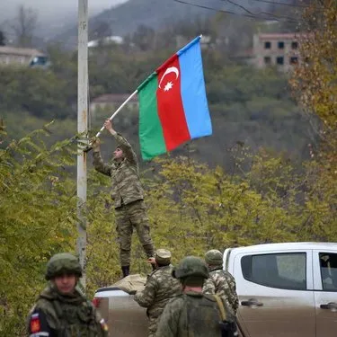 Azerbaycan’dan AB’de üçlü zirve açıklaması: Barış sürecini Bakü başlattı! Ermenistan’ın öncüsü Fransa