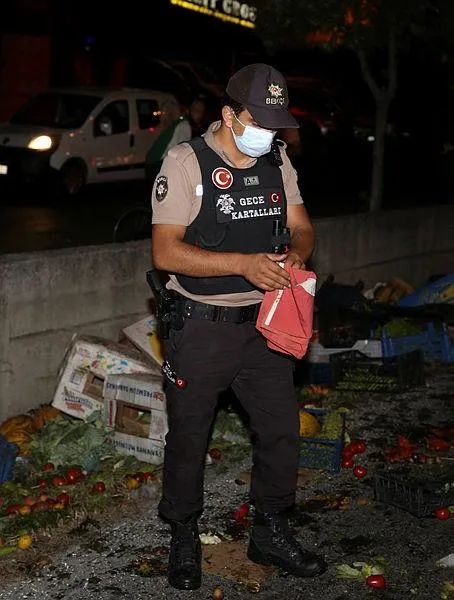 Son dakika: İstanbul Pendik'te korkunç kaza: Otomobille çarpışan kamyon takla attı-5