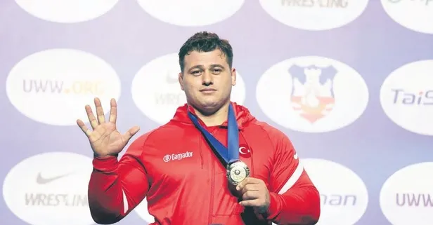 Tarih yazdı! Rıza Kayaalp 5. kez dünya şampiyonu oldu | Spor haberleri