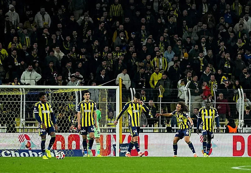 Yarıştan kopmak yok! Fenerbahçe'nin Antalyaspor maçı muhtemel 11'i - 11