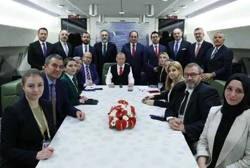 Başkan Erdoğan'dan Yunanistan dönüşü uçakta önemli açıklamalar