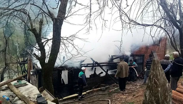 Kastamonu'da meydana gelen yangından yürekleri yakan haber-2