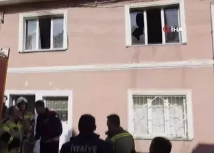 Kütahya’da anne kahramanlığı: Çocuklarıyla balkona sığınarak alevlerden kurtuldu