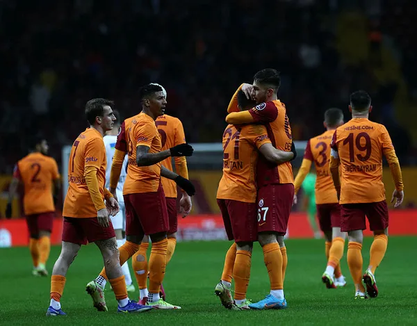 1644569186053.jpg Galatasaray'da gözler Kayserispor maçında! Bu kez rekor tersten yazılabilir...-4
