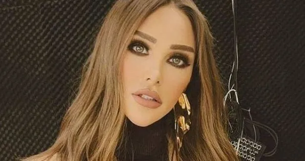 hayat-arkadasi-safak-mahmutyazicioglunun-olumuyle-yikilan-ece-erken-ilaclarla-ayakta-duruyor-1643671850492.jpeg Hayat arkadaşı Şafak Mahmutyazıcıoğlu'nun ölümüyle yıkılan Ece Erken ilaçlarla ayakta duruyor-3