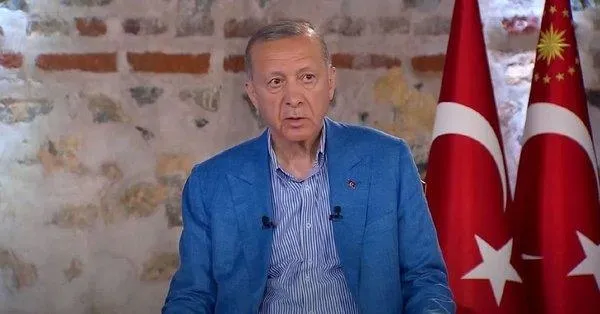 turkiye-sandik-basina-gidiyor-baskan-erdogandan-ortak-yayinda-kritik-aciklamalar-1683924851340.jpeg Başkan Erdoğan'dan tarihi seçim öncesi kritik açıklamalar! Bay Bay Kemal'e diplomasi dersi: "50+1 şartı değişebilir" mesajı-5