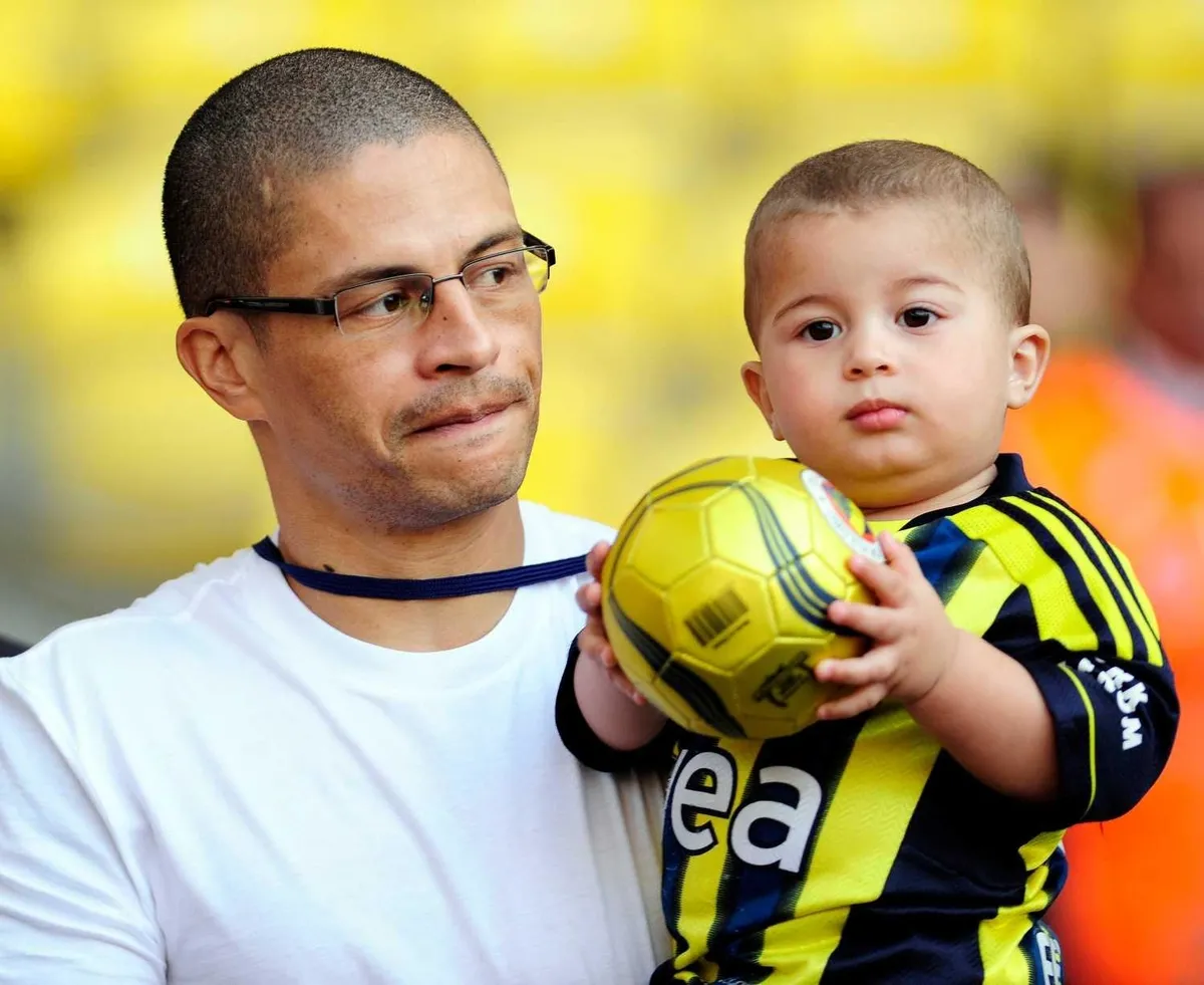 alex-de-souzadan-fenerbahce-ve-marco-asensio-sozleri-1789038407744.jpeg Alex de Souza Fenerbahçe ve Şampiyonlar Ligi ile ilgili konuştu! Unutamadığı maçlar ve güvendiği o isimler-7