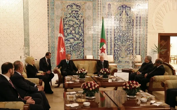 Cumhurbaşkanı Erdoğan'a görkemli karşılama-6