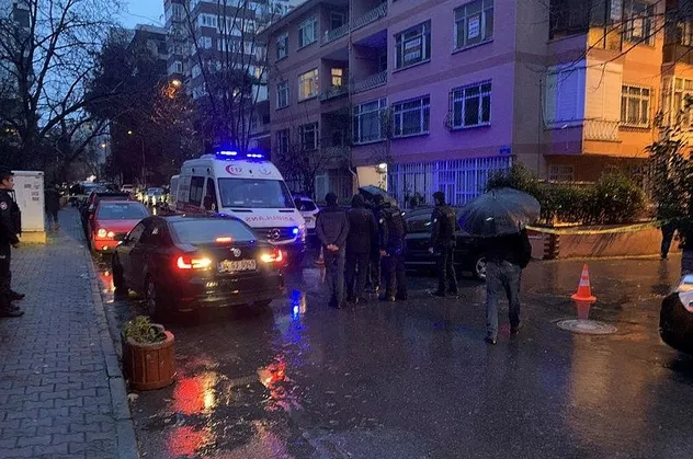 Kadıköy'de polise silahlı saldırı