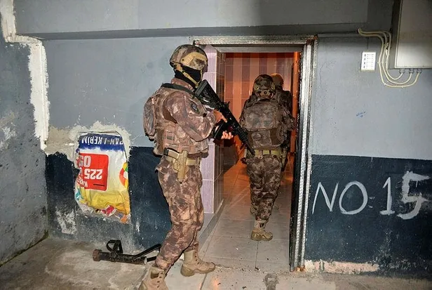 SON DAKİKA: Adana ve Hatay'da uyuşturucu satıcılarına şafak operasyonu: 36 gözaltı kararı-2