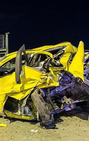 Bakırköy’de kaza: 2’si ağır 3 yaralı