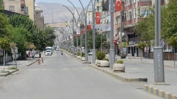 son-dakika-cevre-sehircilik-ve-iklim-degisikligi-bakani-murat-kurum-2021-yilinda-turkiyenin-en-sicak-ve-en-soguk-yerlerini-yerlerini-acikladi-1642074462058.jpg SON DAKİKA: Çevre, Şehircilik ve İklim Değişikliği Bakanı Murat Kurum 2021 yılında Türkiye'nin en sıcak ve en soğuk yerlerini açıkladı-2