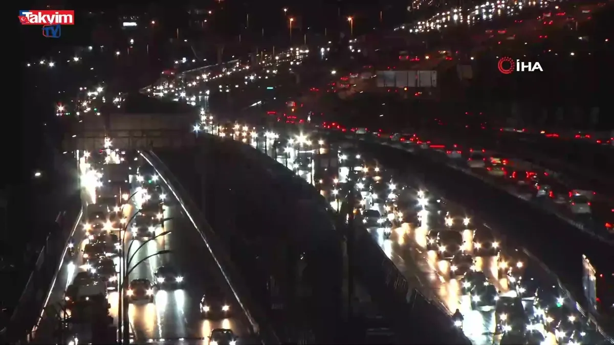İstanbul'da trafik yoğunluğu yüzde 90