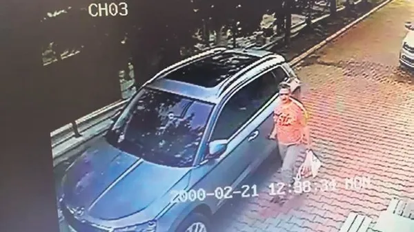 400 bin TL'ye satın aldığı otomobili komşu çizdi! (Yaşam haberleri)-2