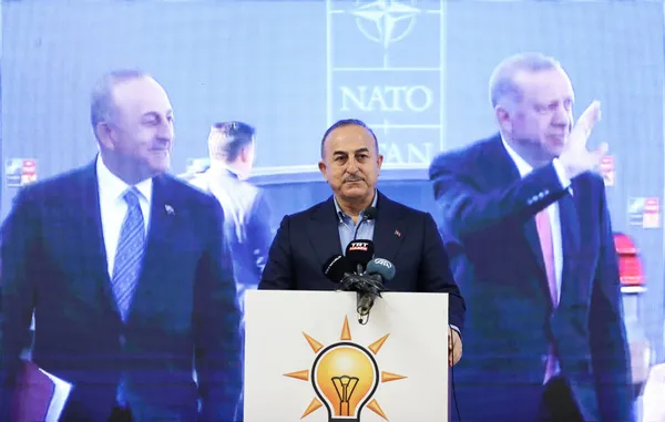 irakta-dusen-pkk-helikopteri-bakan-mevlut-cavusoglundan-abdye-tepki-bilgileri-dahilindedir-1680493004394.jpg Irak'ta düşen PKK helikopteri! Bakan Mevlüt Çavuşoğlu'ndan ABD'ye tepki: Habersiz kuş uçmaz-3